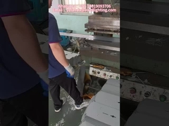 تولید کارگاهی تولید انبوه لامپ‌های ضد ضربه.